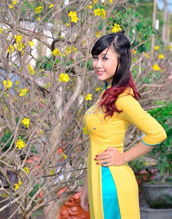 男人把坤放到了女生的坤里